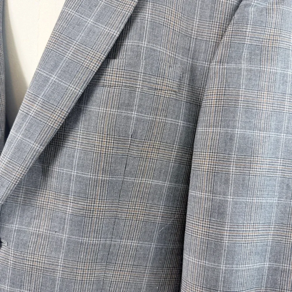 Jos A Bank Mens 38S Blazer Grey Glen Plaid 100% Wool 2 Button Sport Coat Jacket